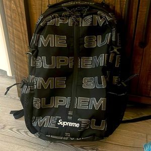 SUPREME BACK-PACK. Like new